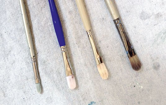 filbert paint brushes