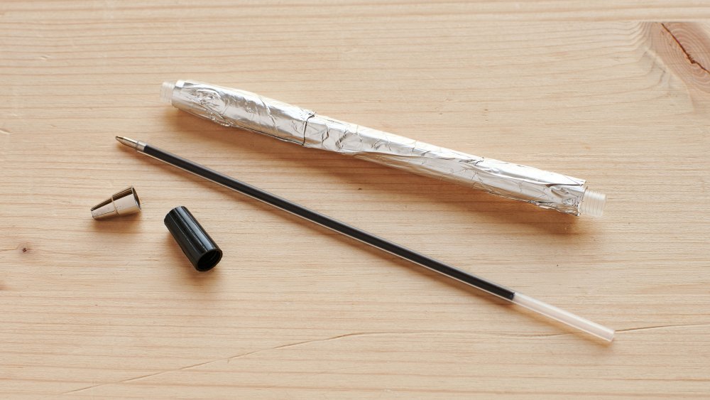 How to Make a Stylus With a Few Household Supplies