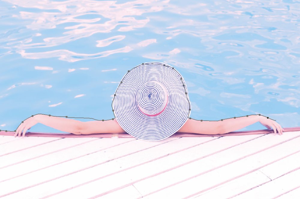 person with hat by pool in Photoshop with magnetic Lasso