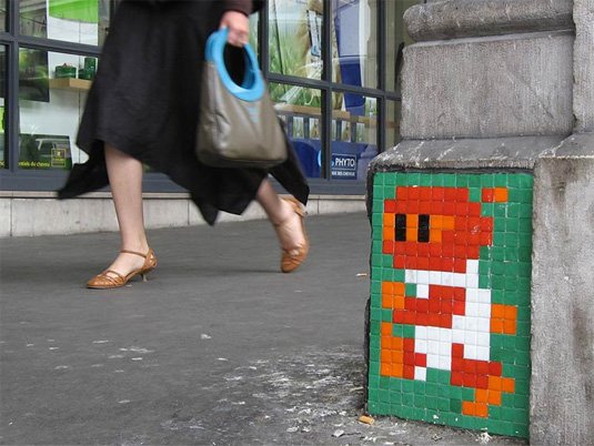 examples of street art: Invader