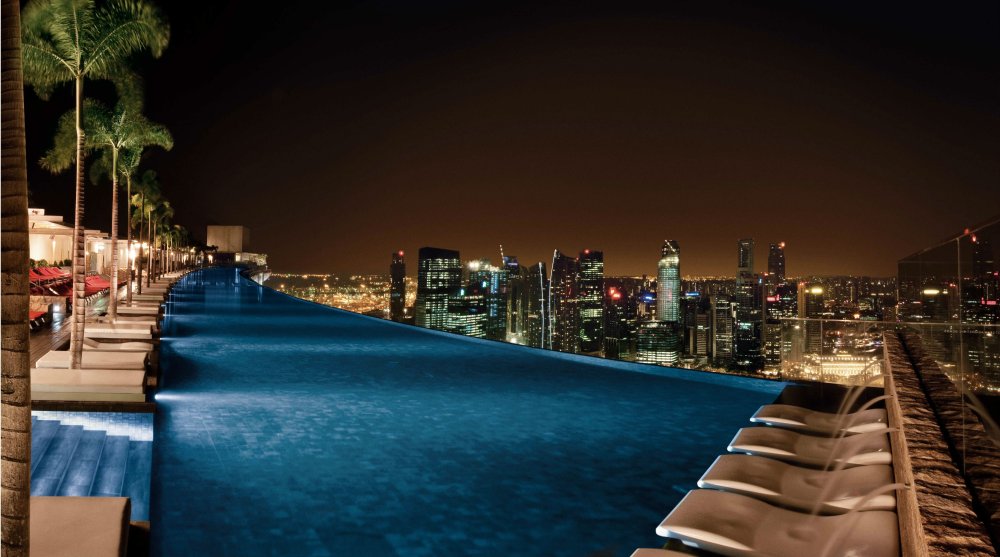 Infinity pool