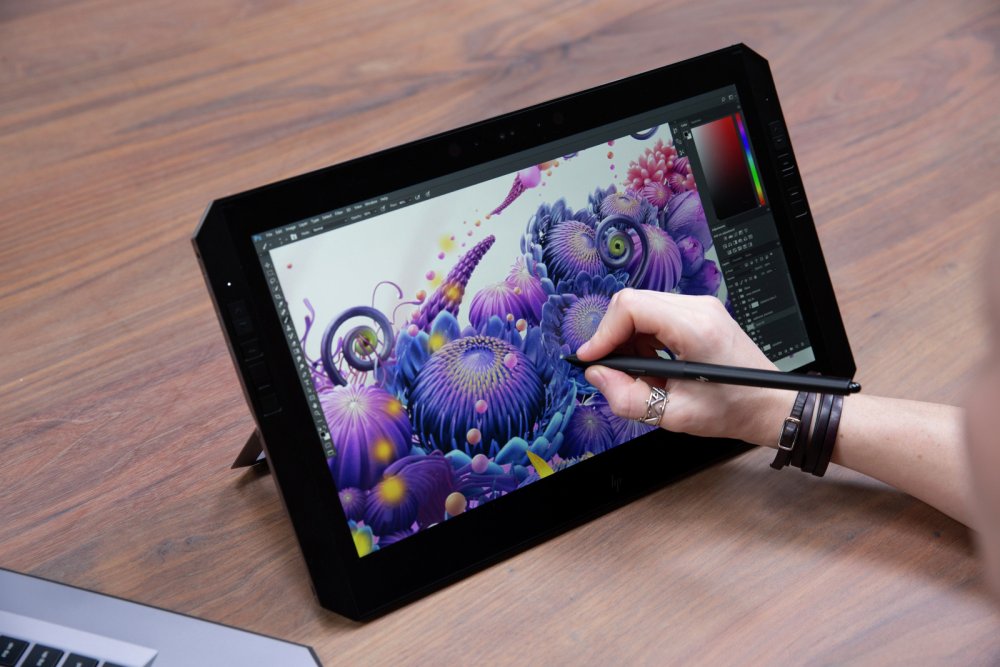 Hand drawing abstract pattern on HP ZBook x2 screen