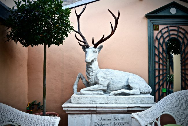 Statue of a stag
