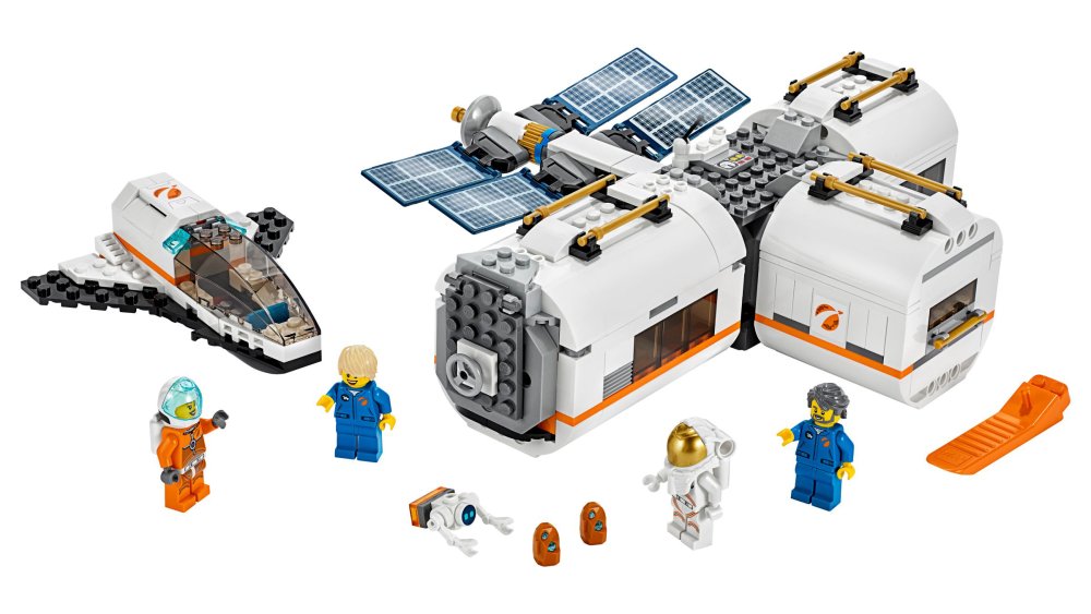 Best Lego space sets: Lego City Lunar Space Station
