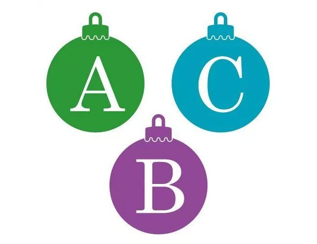 Free Christmas fonts: Bauble Monogram